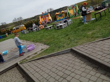 Piknik dla uchodźców z Ukrainy 30 kwietnia 2022r. GPCKiE w Plichtowie, 